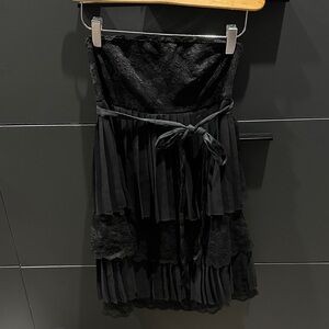 NWOT Guess Black Strapless belted Dress with Lace/Pleats
